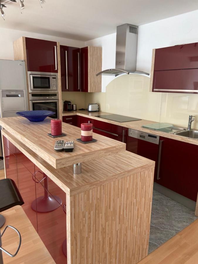 Bright Apartment With A Free Parking Garage @ Wienerberg Buitenkant foto