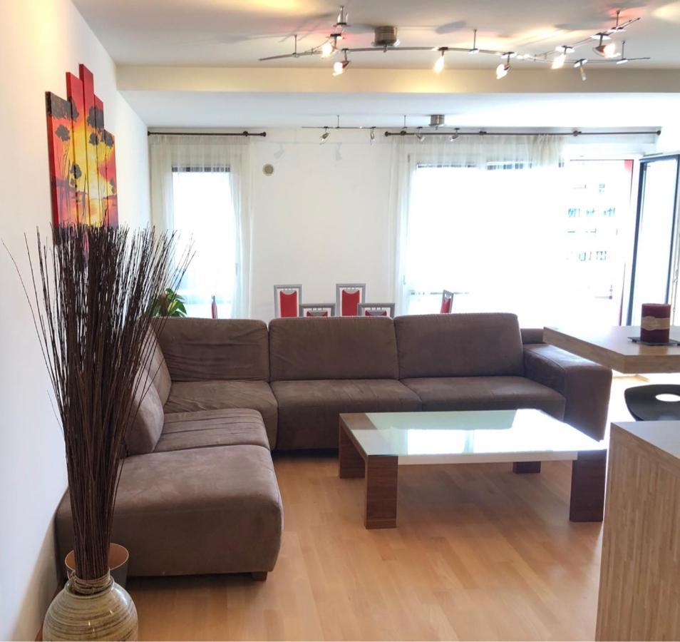 Bright Apartment With A Free Parking Garage @ Wienerberg Buitenkant foto
