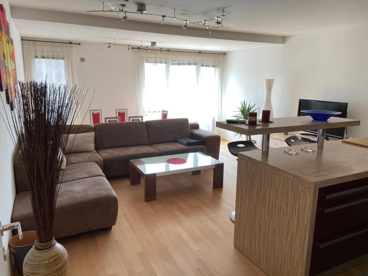 Bright Apartment With A Free Parking Garage @ Wienerberg Buitenkant foto